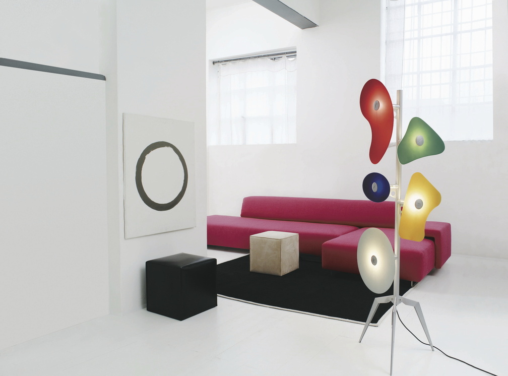 799_ORBITAL_coloured_room_set-la.jpg