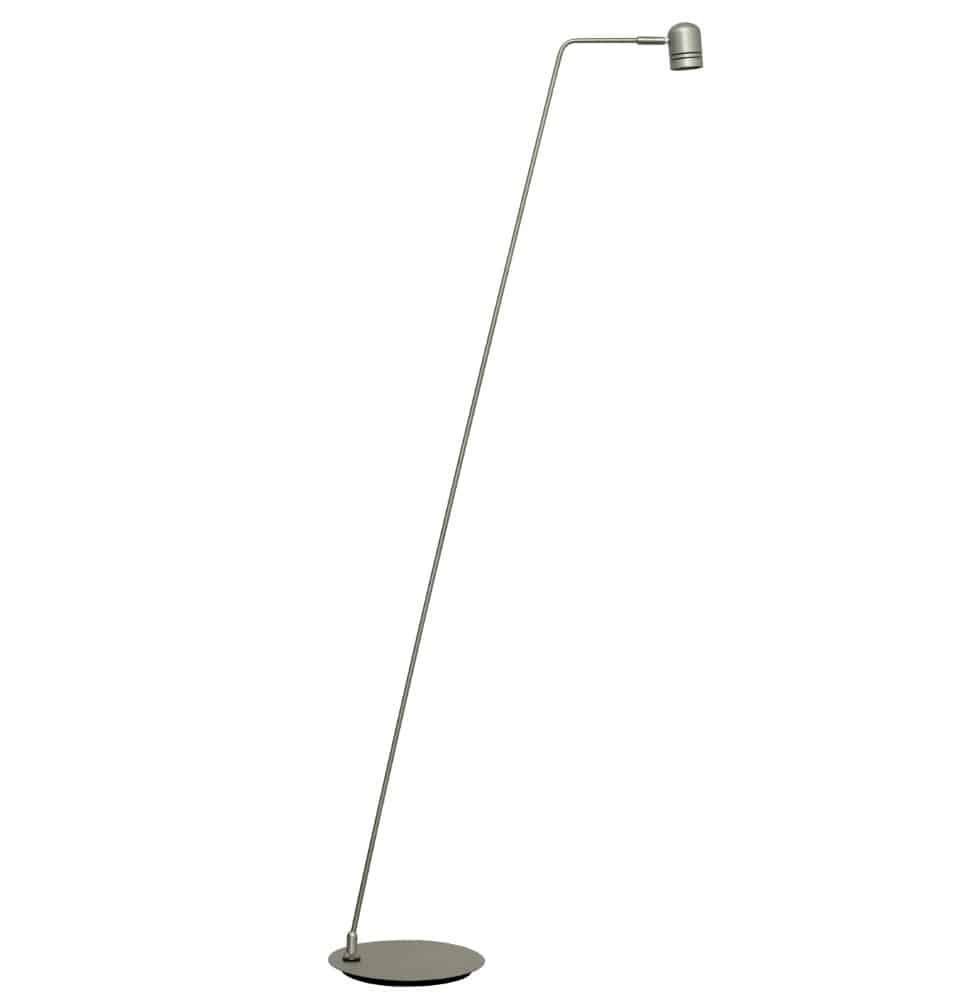 Leeslamp_Alumini_lettura.jpg