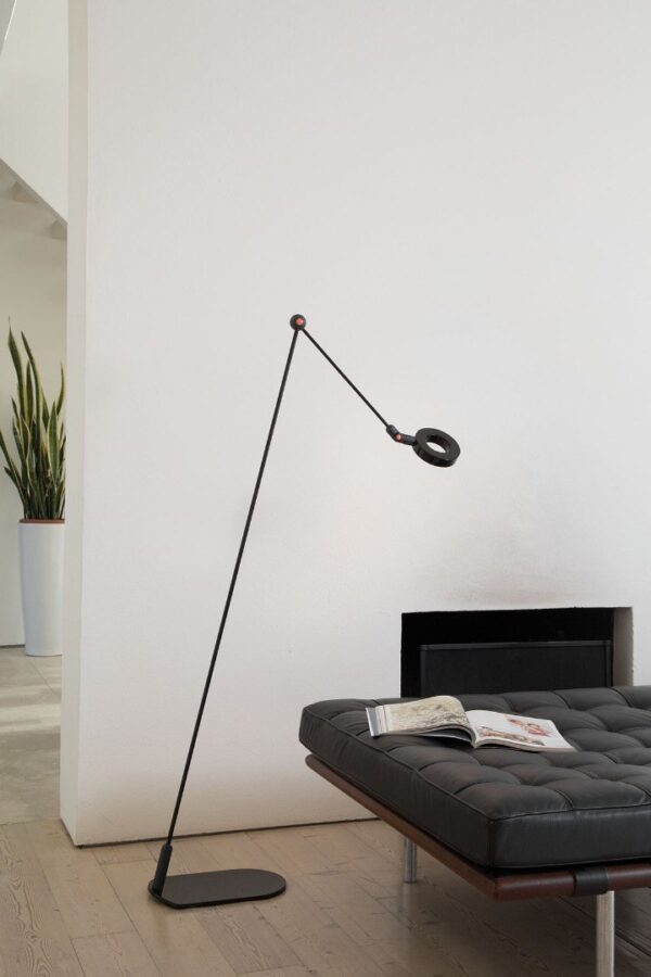 Vloerlamp-LAMICA.jpg